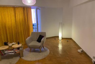 Apartament cu 3 camere semidecomandat în Calea Victoriei - 23