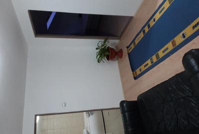 Inchiriez apartament cu o suprafa?a de 55 metri patra?i in zona centrala - 4