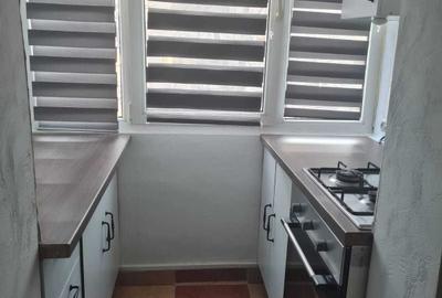 Apartament cu 3 camere decomandat în Decebal - 2