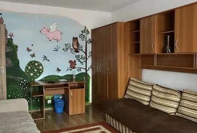 Garsonieră decomandată în Nicolina