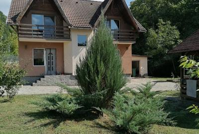 Casă în Cărbunari - 8