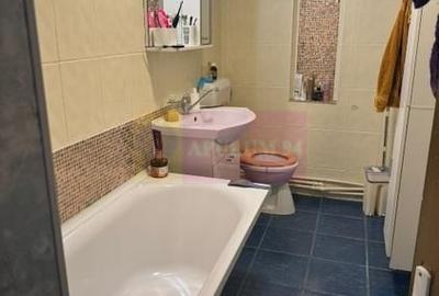 Casă cu 5 camere cu Canalizare în Tineretului - 3