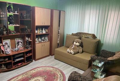 Apartament cu 3 camere decomandat în Central - 1