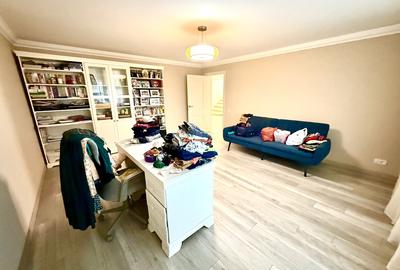 Casă cu 8 camere cu Teren 560 Mp în Central - 13