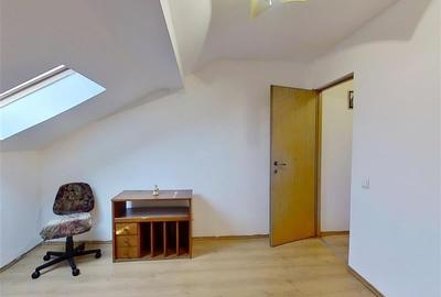 Tur 3D! Apartament trei camere, pe doua niveluri, Garii, Brasov - 12