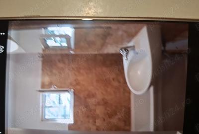 Garsonieră decomandată în Poarta 6 - 2