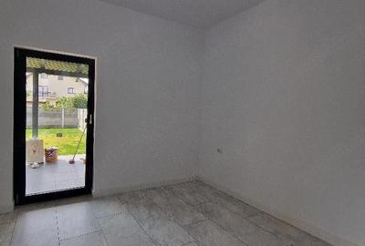 Casă cu Teren 320 Mp în Moșnița Nouă