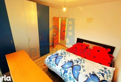 Apartament cu 3 camere decomandat în 1 Mai - 7