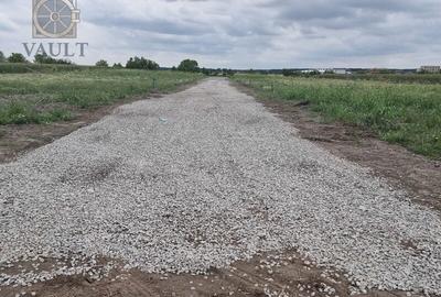 Teren intravilan -Ostratu- - 2