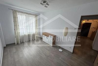 Apartament cu 3 camere semidecomandat în Unirii - 18