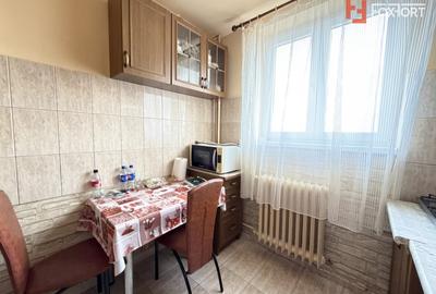 Apartament cu 2 camere decomandat, mobilat în Circumvalațiunii - 20