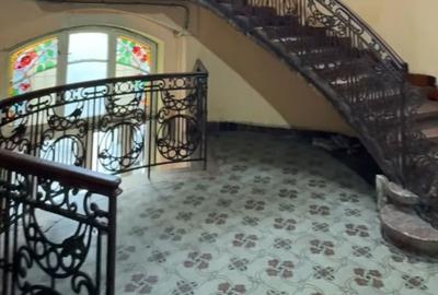 Apartament cu 3 camere în Central - 2
