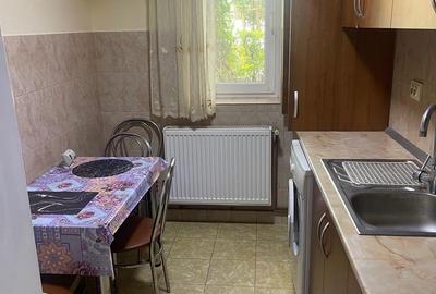 Garsonieră decomandată în Central - 2