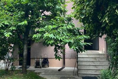 Casă individuală cu 6 camere cu Canalizare în Domenii - 1