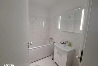Apartament cu 3 camere decomandat, mobilat în Central