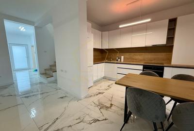 Duplex despartit prin garaj cu 5 camere  |  Dumbravita - 2