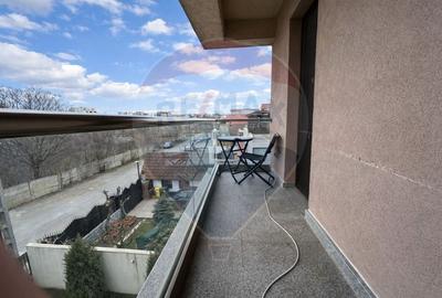 Casă cu 6 camere cu Teren 300 Mp în Central - 3