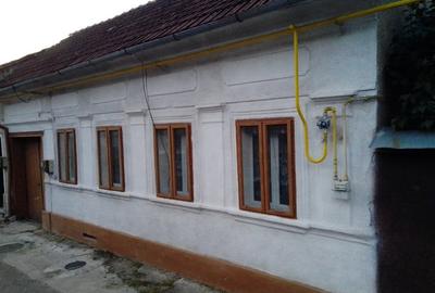 Casă cu 3 camere în Bocșa - 1