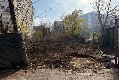 Teren Construcții intravilan de 377 mp, în Vitan Mall - 3