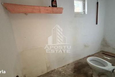 Casă cu 4 camere nedecomandat cu Teren 342 Mp în Central - 2