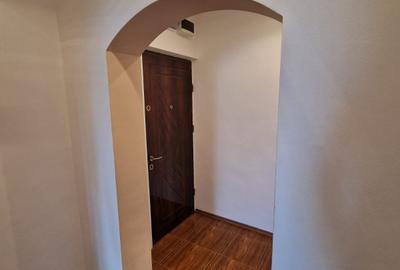 Vest se vinde apartament decomandat doua camere pret 81000 euro negociabil - 15