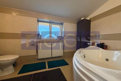 Casă individuală cu 4 camere cu Canalizare în Central - 13