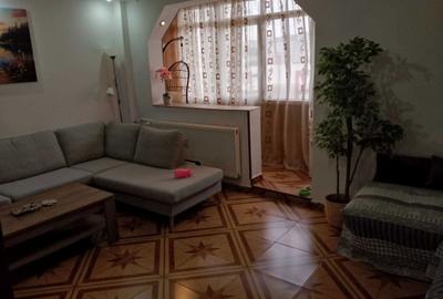 Apartament cu 3 camere decomandat în Titan - 7