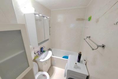 Titan Metrou 1 Decembrie - 1