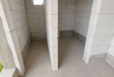 Casă cu 5 camere cu Canalizare în Dealuri Oradea - 13