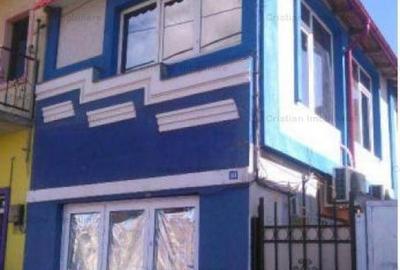 Casă cu 14 camere cu Teren 333 Mp în Central - 3