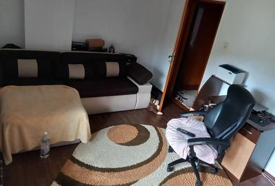 Inchiriez apartament cu doua camere - 1