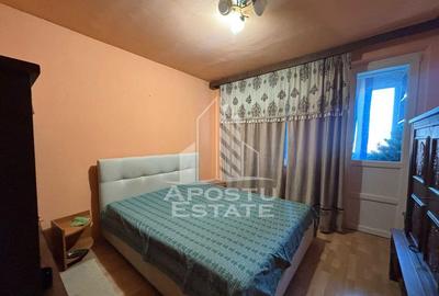 Apartament cu 3 camere decomandat în Dâmbovița
