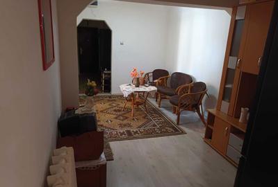 Apartament cu 3 camere decomandat în Exterior Vest - 3