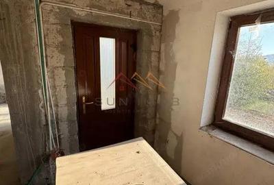 Vila S+P+E, priveliste deosebita, 6 camere, garaj, terasa, Cornu, PH - 8