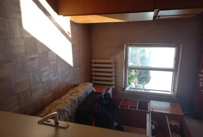 Apartament cu 3 camere în Panciu