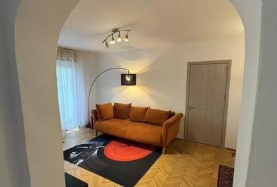 Apartament cu 3 camere semidecomandat, mobilat în Turda - 1