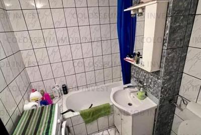 Apartament cu 3 camere decomandat în Tractorul - 10