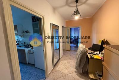 Garsoniera spatioasa de vanzare – 67,76 mp – Zona 1 Mai - 5