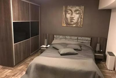 Apartament cu 2 camere semidecomandat, mobilat în P-ța Alba Iulia