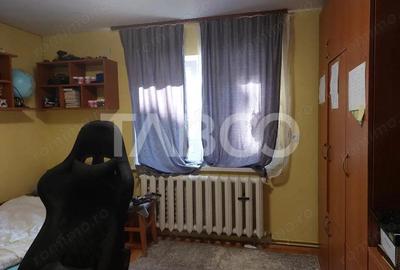 Casa individuala 2 camere 58 mpu curte si gradina 332 mp Cisnadie - 15