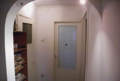 Apartament cu 3 camere decomandat în Valea Ialomiței - 4