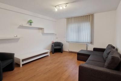 Apartament cu 3 camere decomandat, mobilat în Central