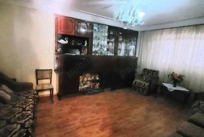 Apartament cu 4 camere decomandat în Dunărea - 2