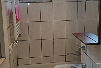 Inchiriez apartament 2 camere Brad - 2