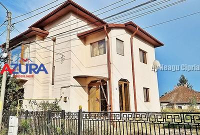 Casă individuală cu 4 camere în Central