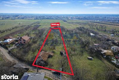 Teren de 3600 mp, în Păulești