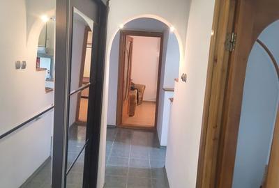Apartament cu 3 camere în Chiscani - 2