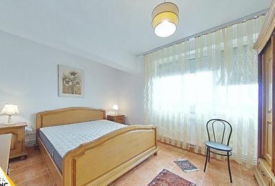 Apartament primitor Ultracentral cu 3 camere pe Bdul Revolutiei - 10