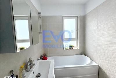 Apartament cu 3 camere decomandat în Rediu - 1