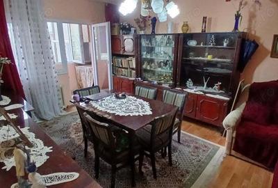 Apartament cu 4 camere decomandat, mobilat în Caransebeș - 9